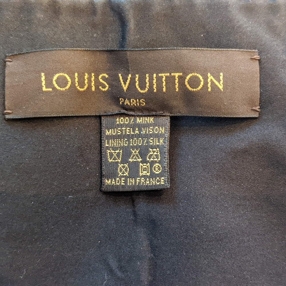 Luis Vuitton mink stole - Picture 5 of 7